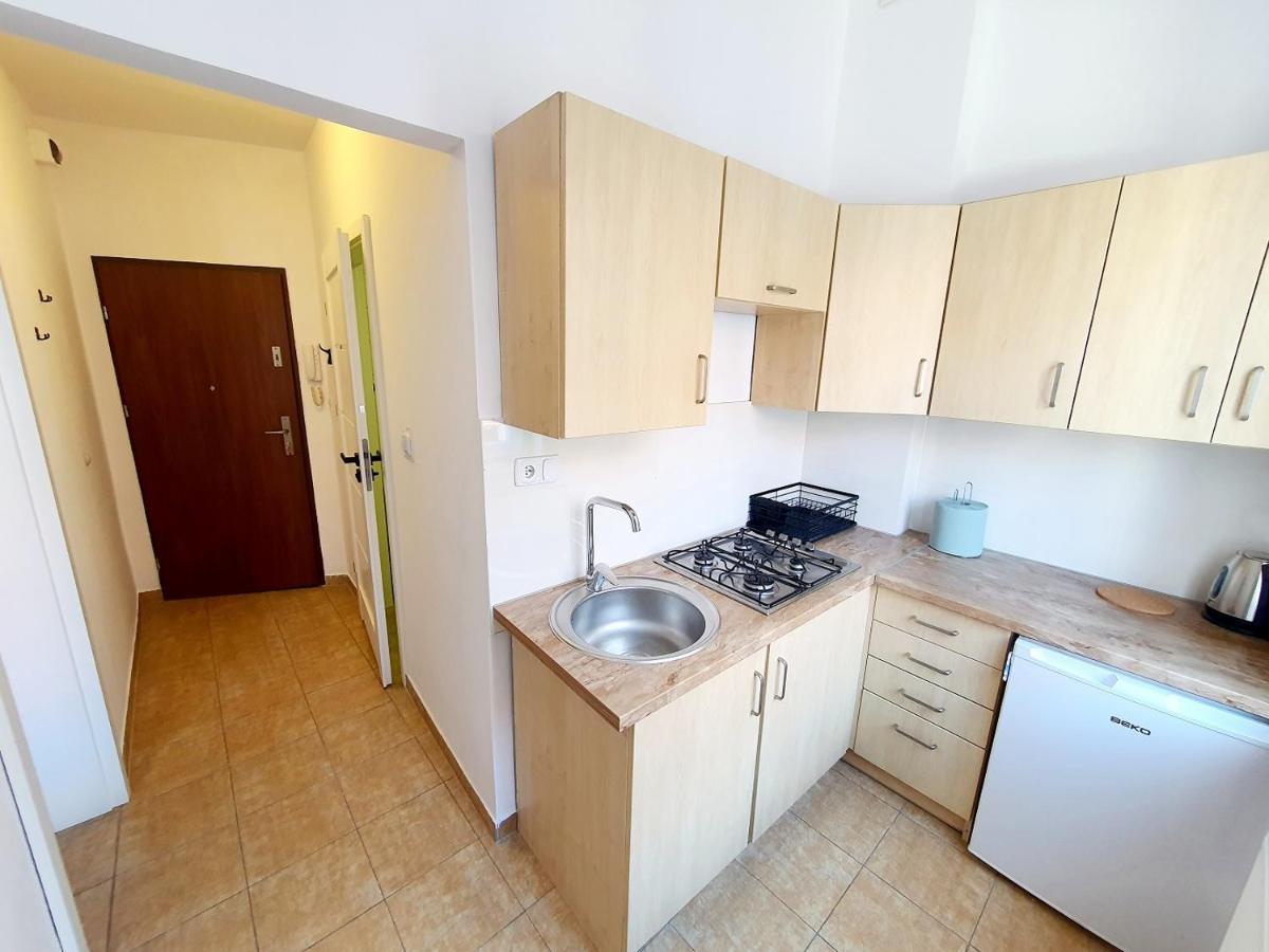 Apartament Kleopatra เนียซนอ ภายนอก รูปภาพ