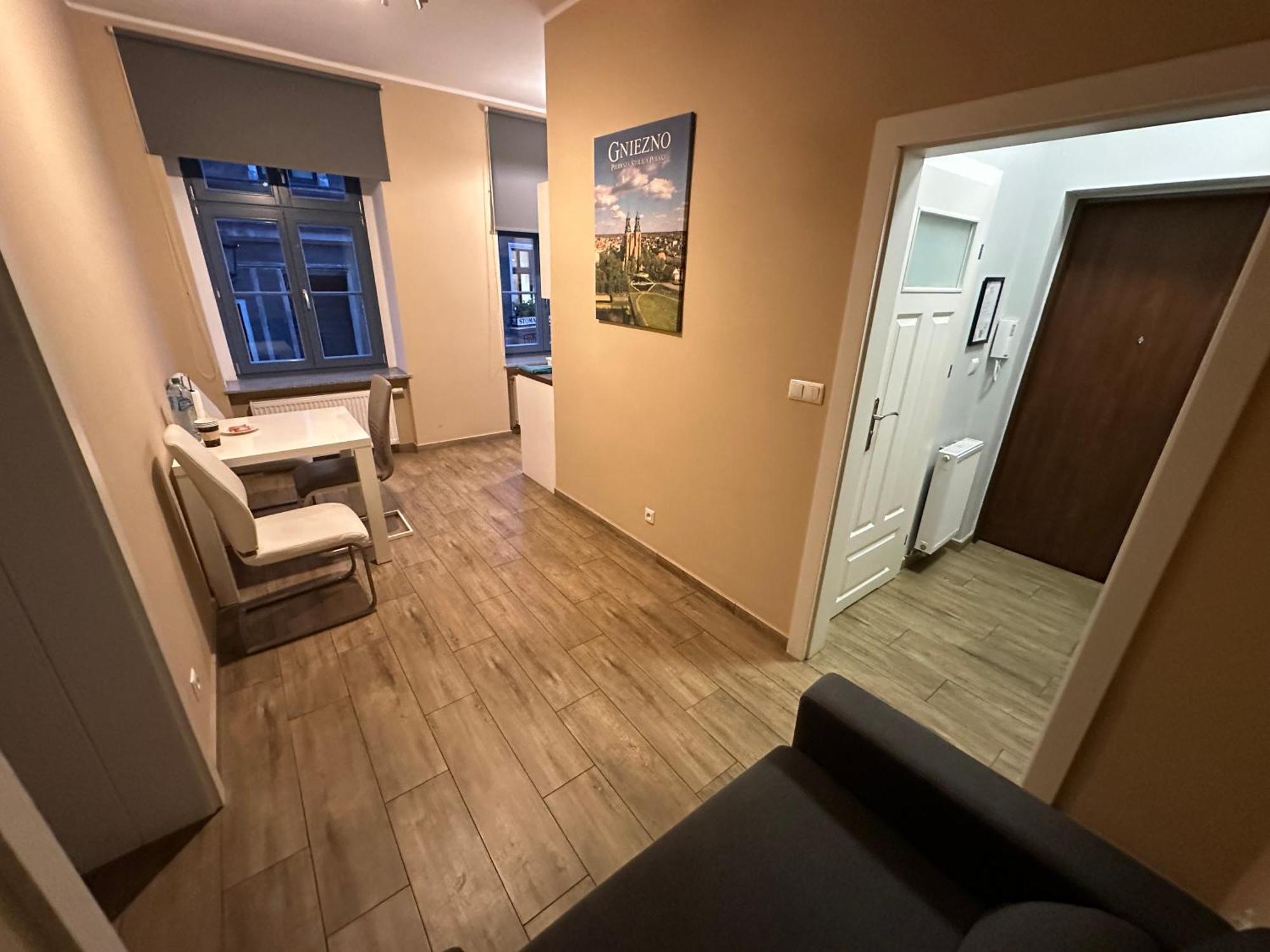 Apartament Kleopatra เนียซนอ ภายนอก รูปภาพ