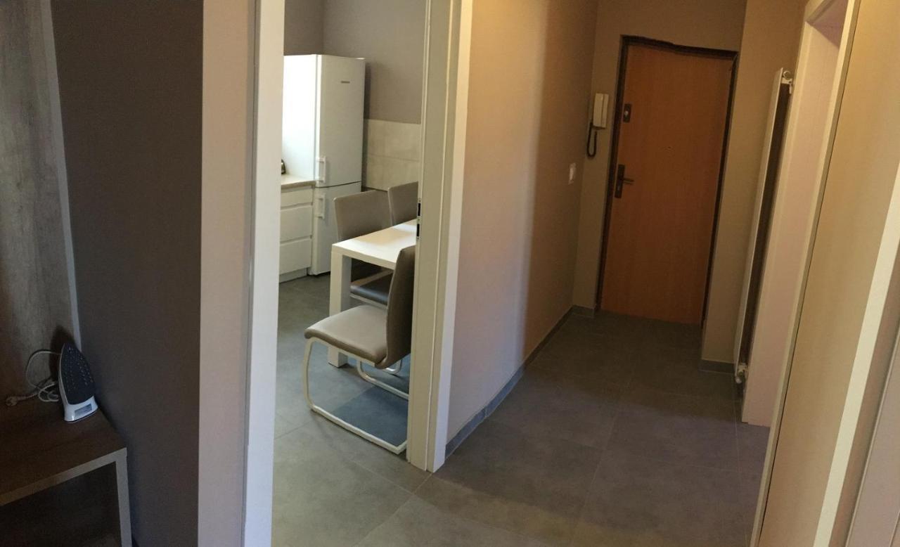 Apartament Kleopatra เนียซนอ ภายนอก รูปภาพ