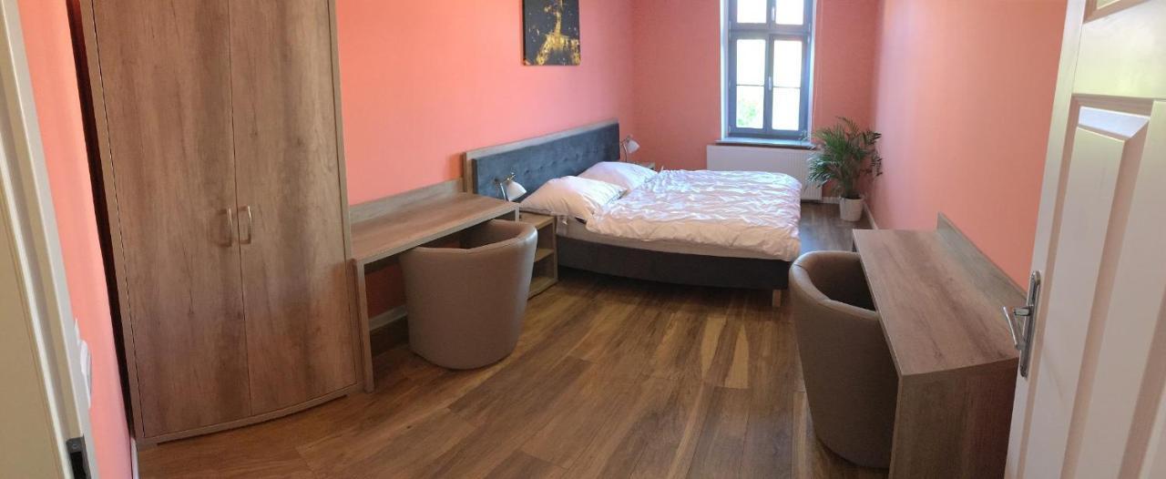 Apartament Kleopatra เนียซนอ ภายนอก รูปภาพ